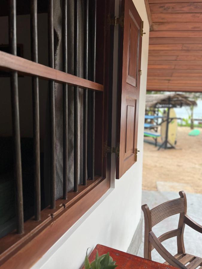 Sabine Holiday Resort And Restaurant マータラ エクステリア 写真