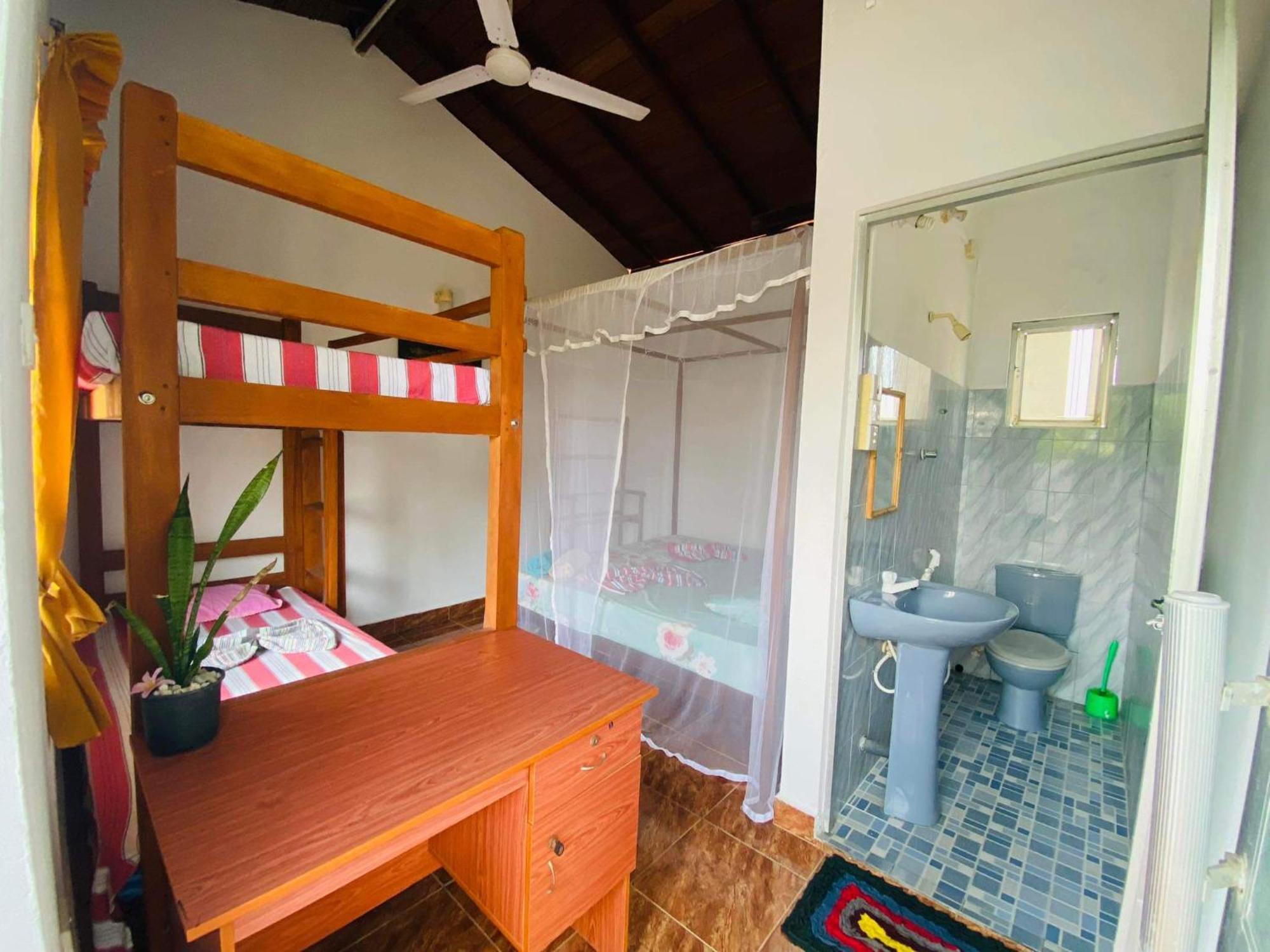 Sabine Holiday Resort And Restaurant マータラ エクステリア 写真